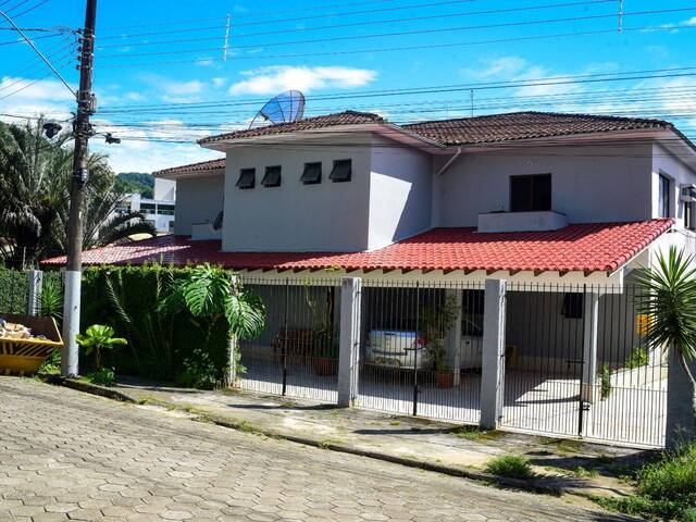 Apartamento para Venda em Ubatuba - 2