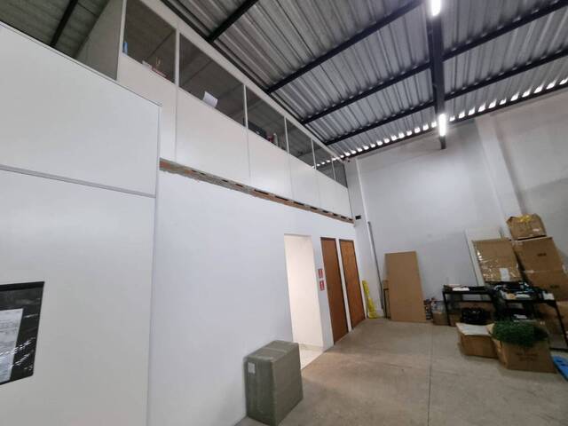 Galpão para Venda em Atibaia - 5