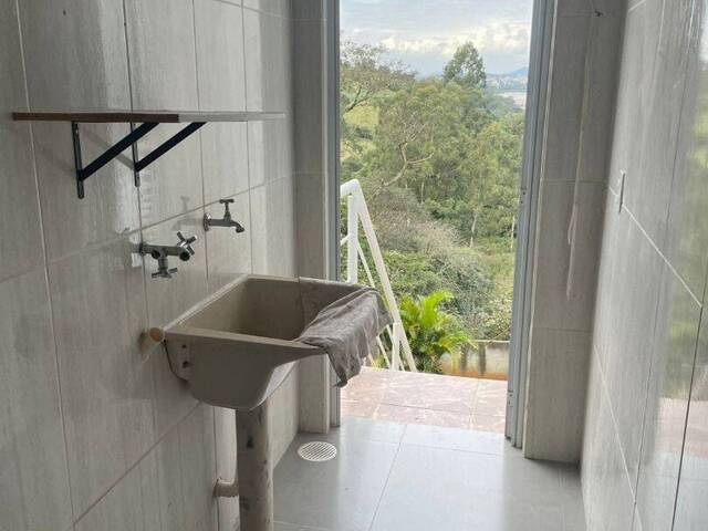 Sobrado para Venda em Atibaia - 5