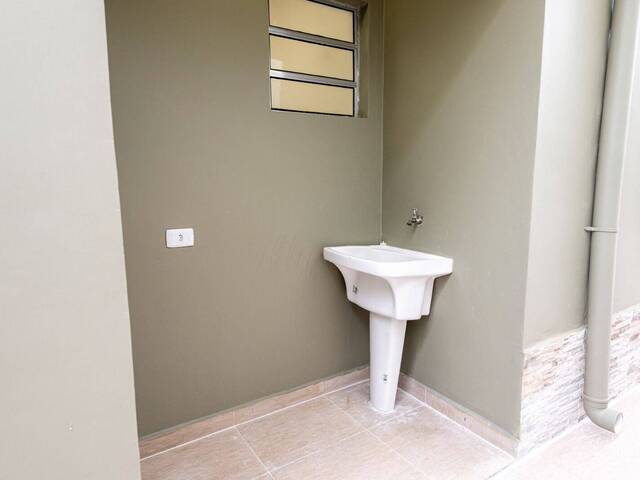 Casa para Venda em São Vicente - 5