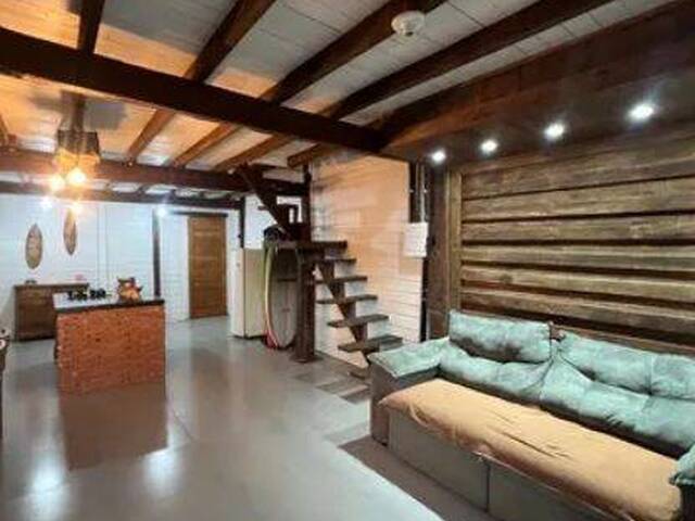 Sobrado para Venda em São Sebastião - 4