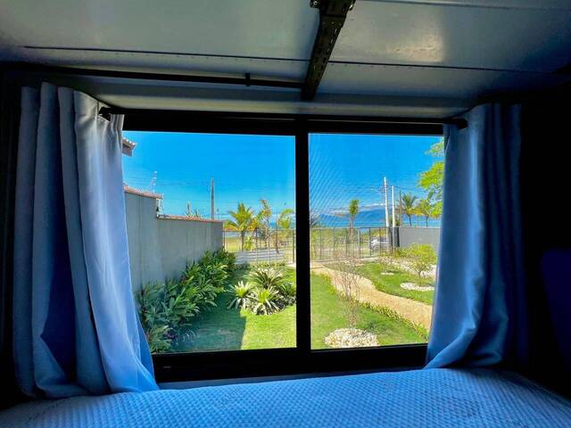 Sobrado para Venda em Caraguatatuba - 4