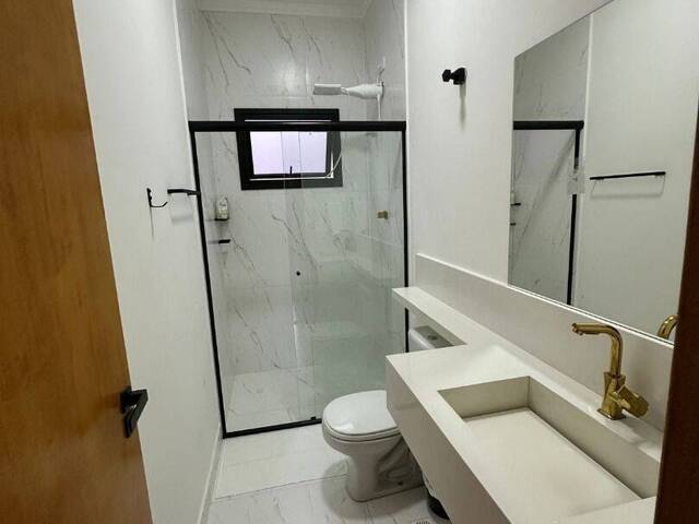 Casa para Venda em Atibaia - 2