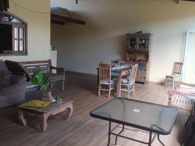 Casa para Venda em Atibaia - 3