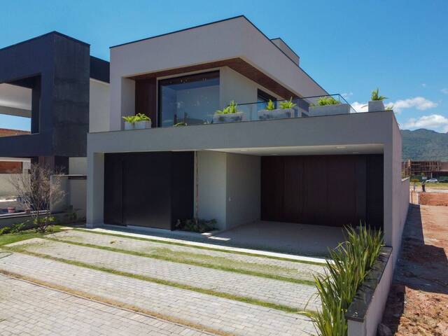 Sobrado para Venda em Atibaia - 2