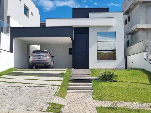 Venda em Condomínio Aruã - Mogi das Cruzes