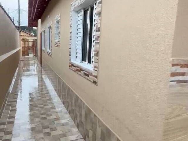 Casa para Venda em Itanhaém - 3