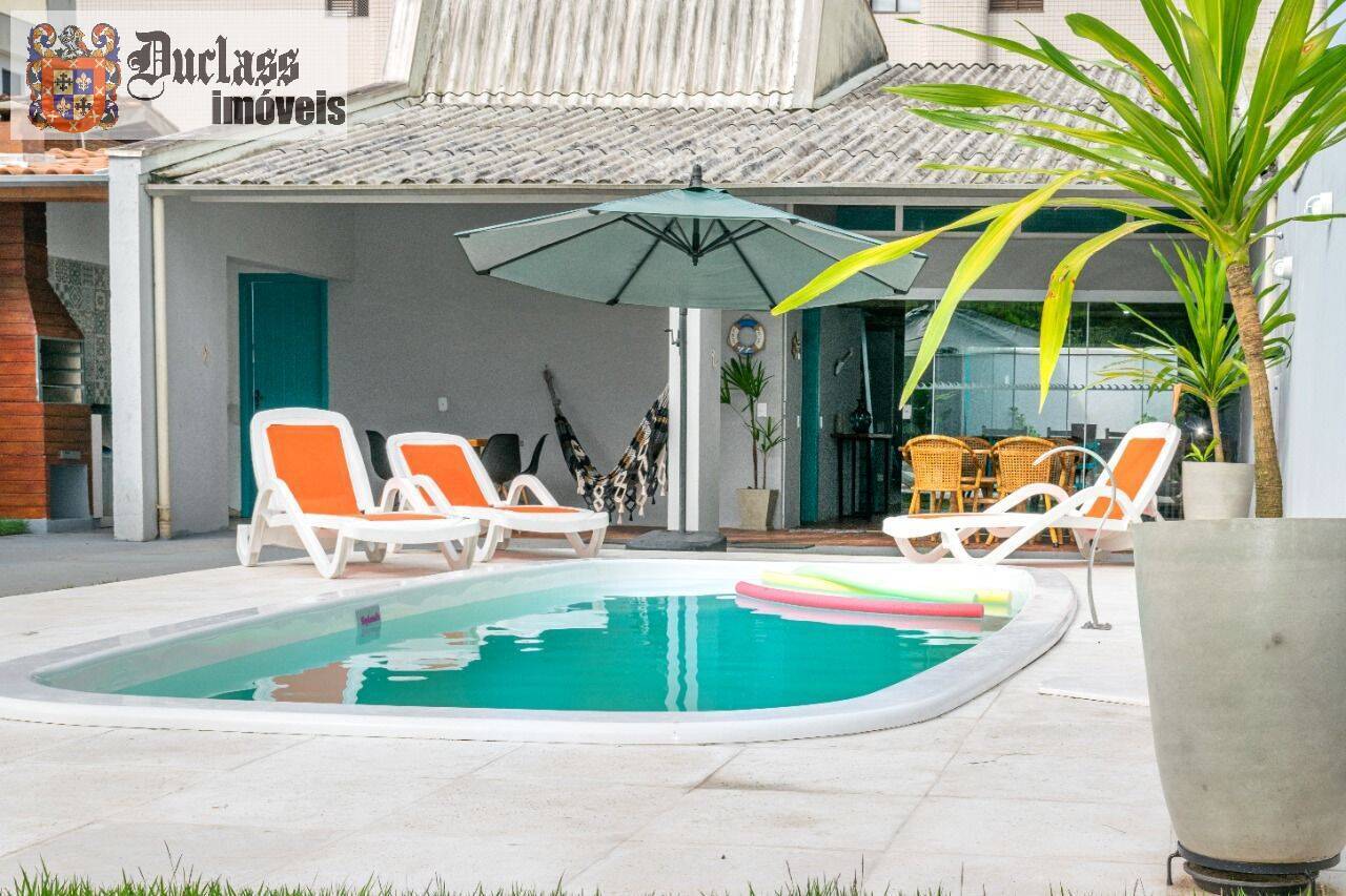 Casa, 3 quartos, 210 m² - Foto 2