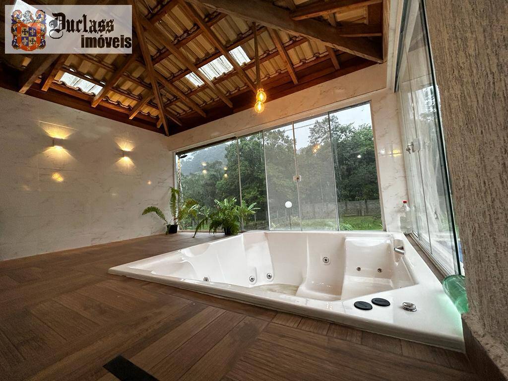 Chácara à venda com 4 quartos, 300m² - Foto 4