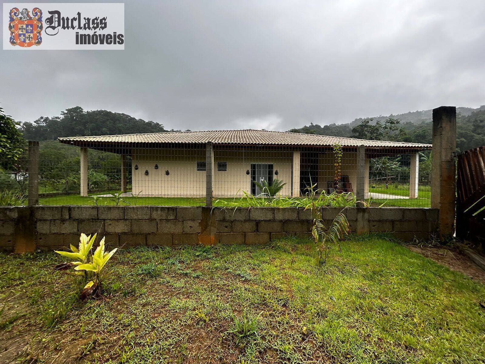 Chácara à venda com 4 quartos, 300m² - Foto 13