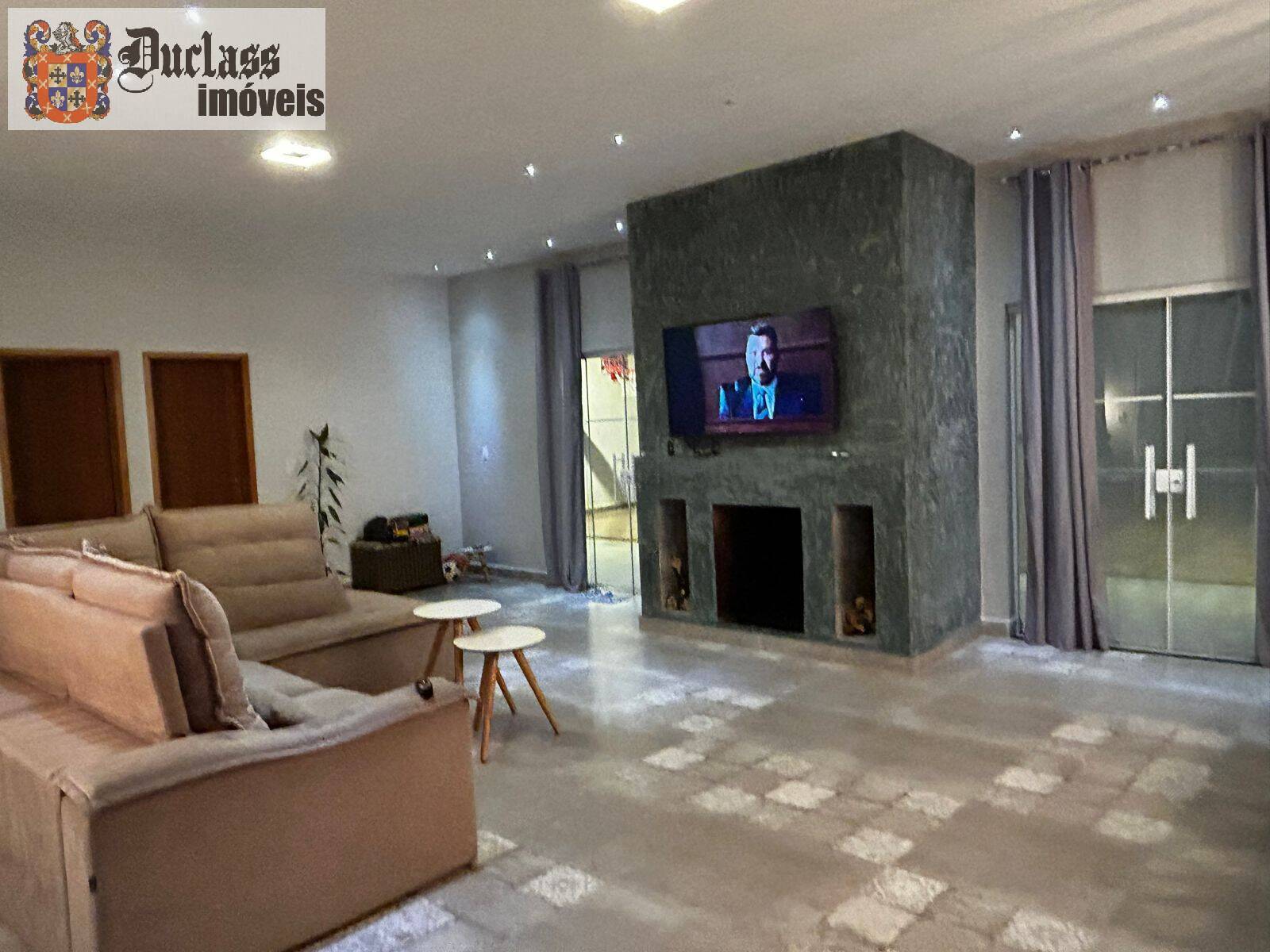 Chácara à venda com 4 quartos, 300m² - Foto 16