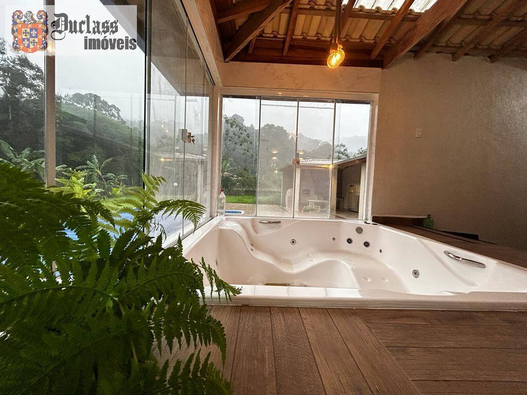 Chácara à venda com 4 quartos, 300m² - Foto 31