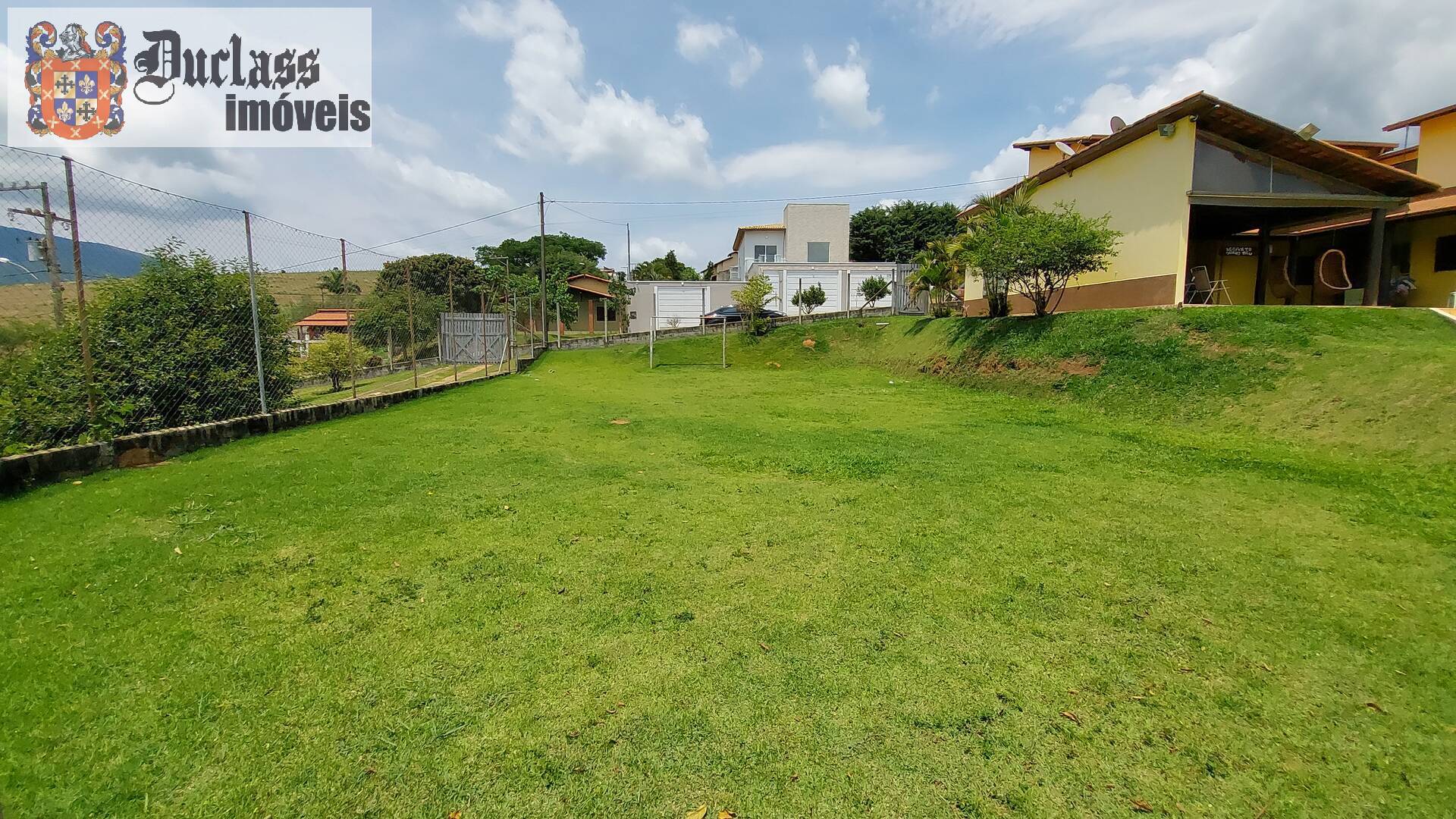 Chácara à venda com 4 quartos, 272m² - Foto 45