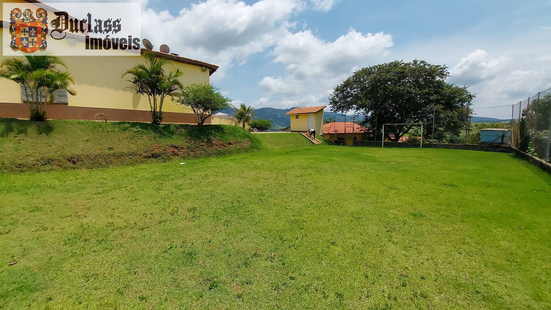 Chácara à venda com 4 quartos, 272m² - Foto 56