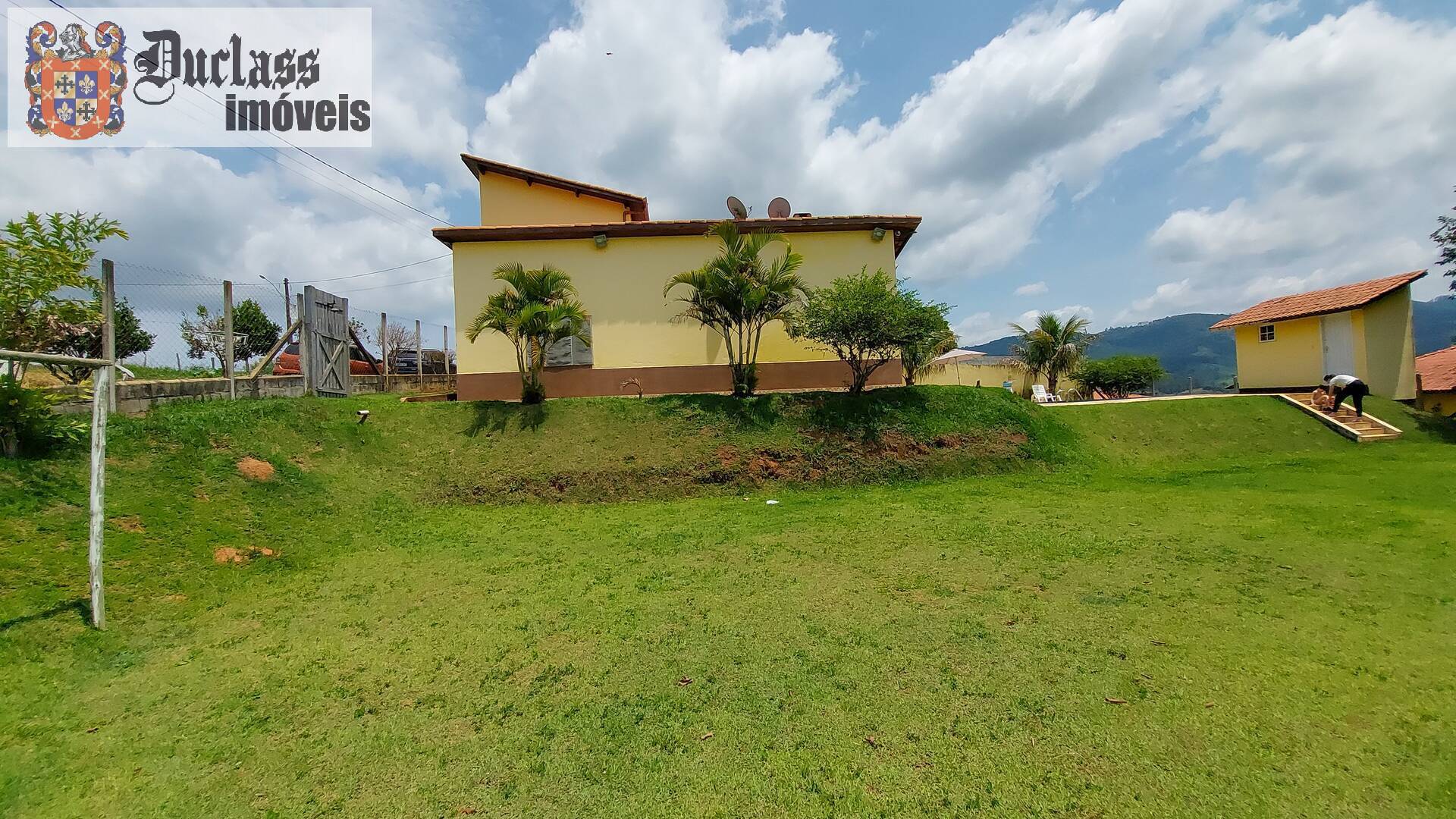 Chácara à venda com 4 quartos, 272m² - Foto 58