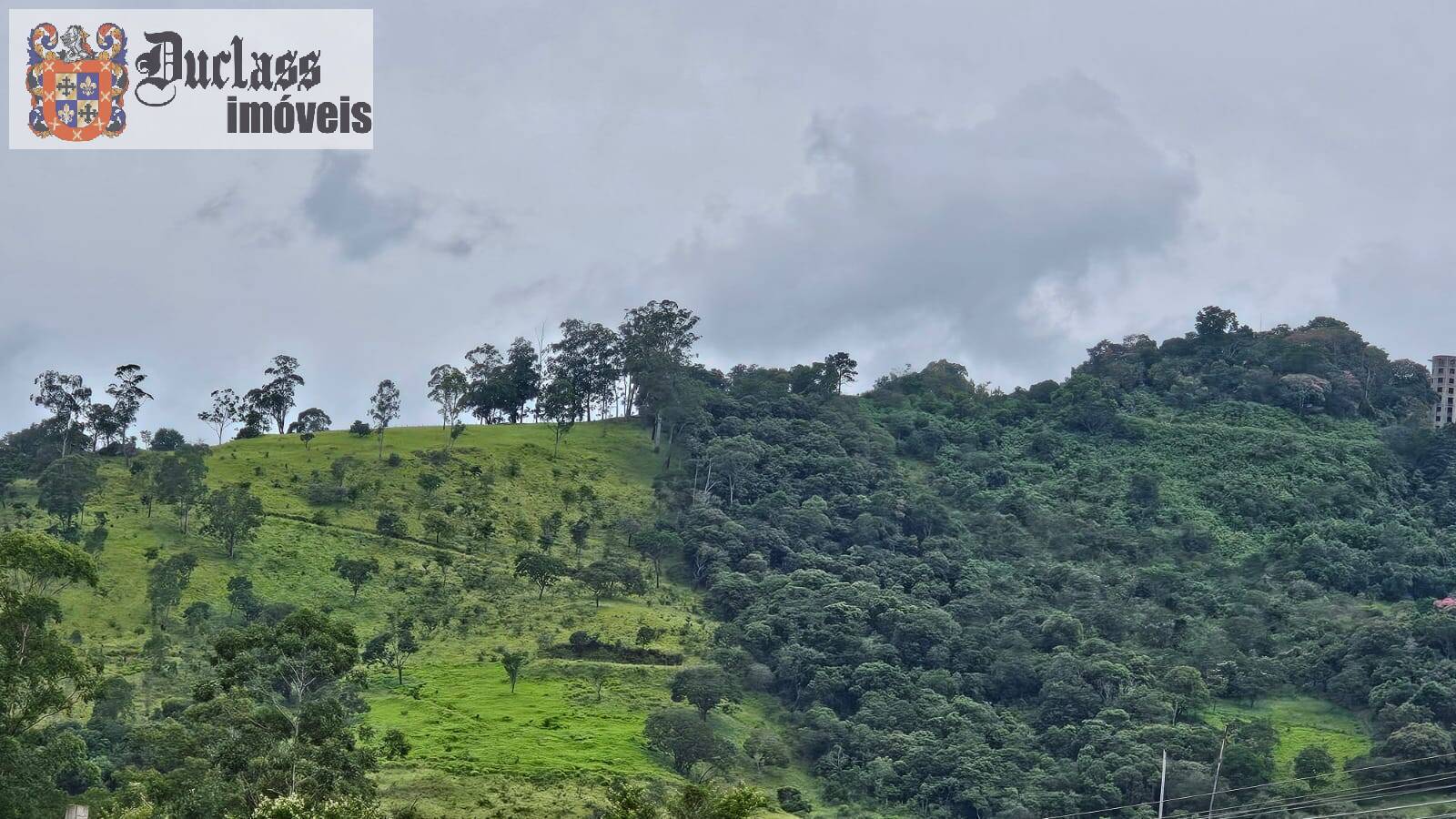 Prédio Inteiro - Foto 1