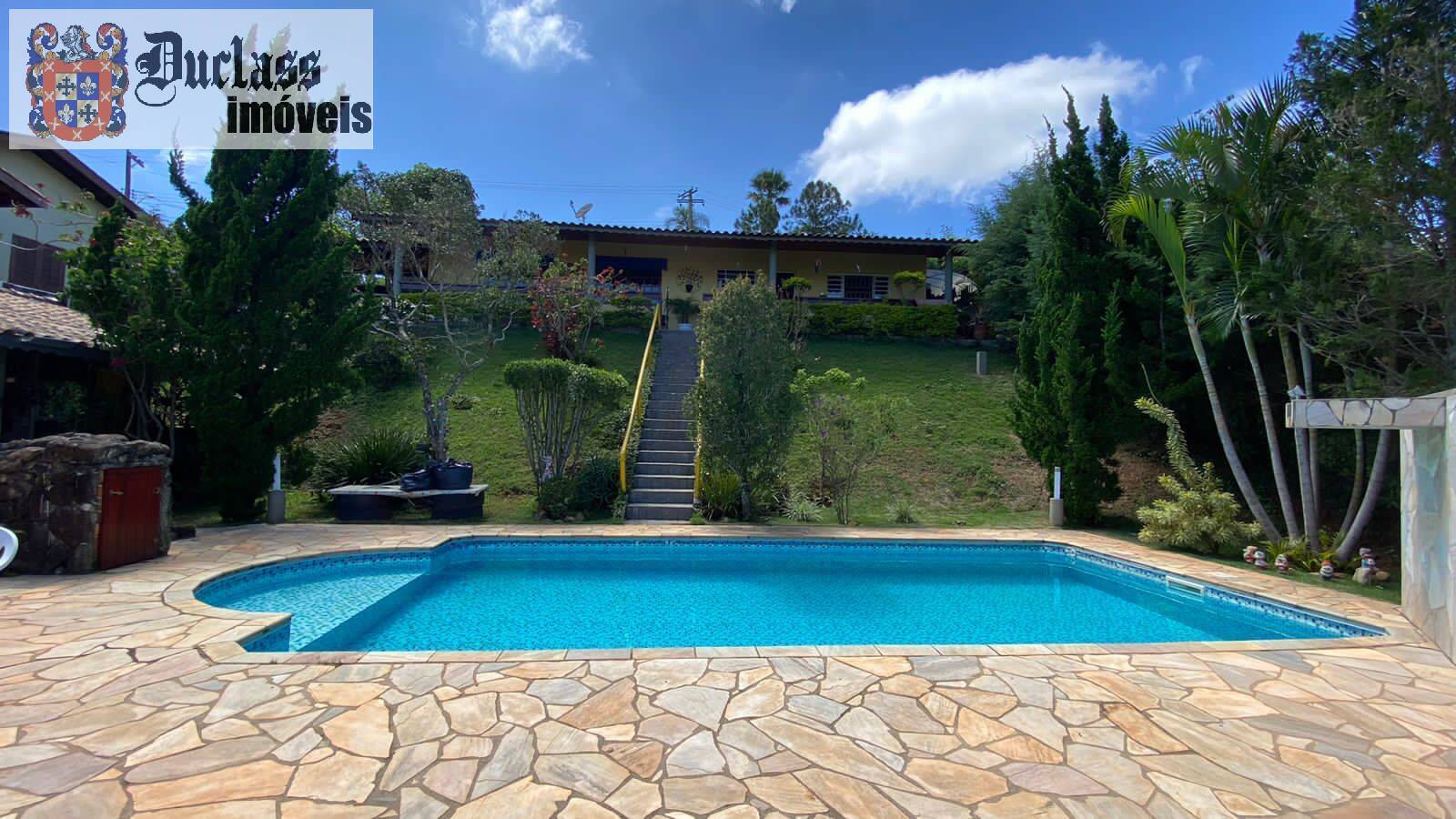 Chácara à venda com 4 quartos, 278m² - Foto 1