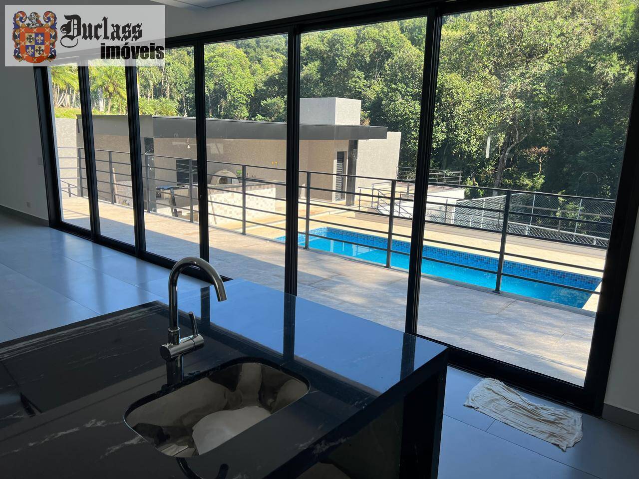 Chácara à venda com 3 quartos, 319m² - Foto 10