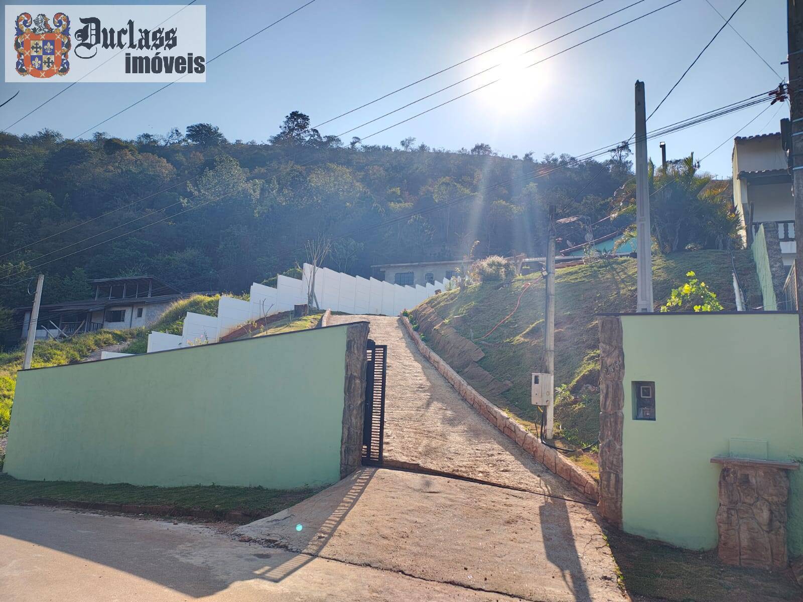 Chácara à venda com 3 quartos, 220m² - Foto 3