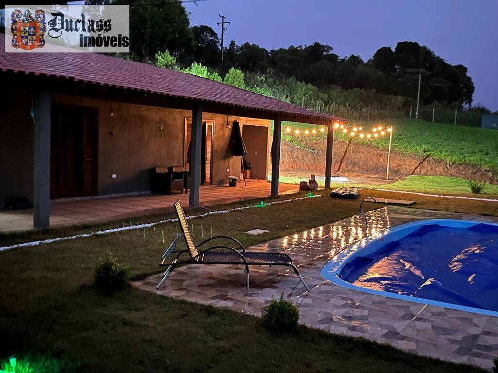Chácara à venda com 3 quartos, 100m² - Foto 1