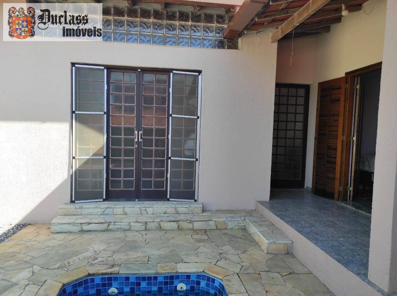 Chácara à venda com 4 quartos, 371m² - Foto 3