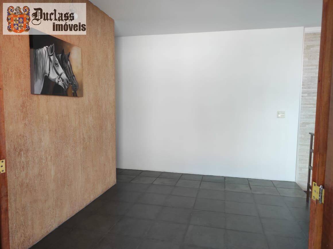 Chácara à venda com 4 quartos, 371m² - Foto 13