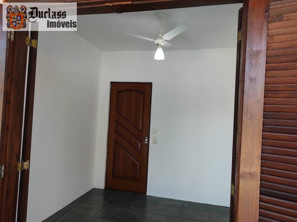 Chácara à venda com 4 quartos, 371m² - Foto 8
