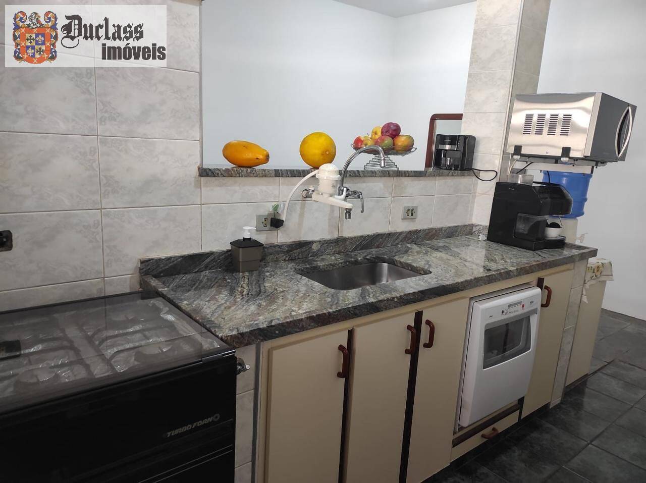 Chácara à venda com 4 quartos, 371m² - Foto 27