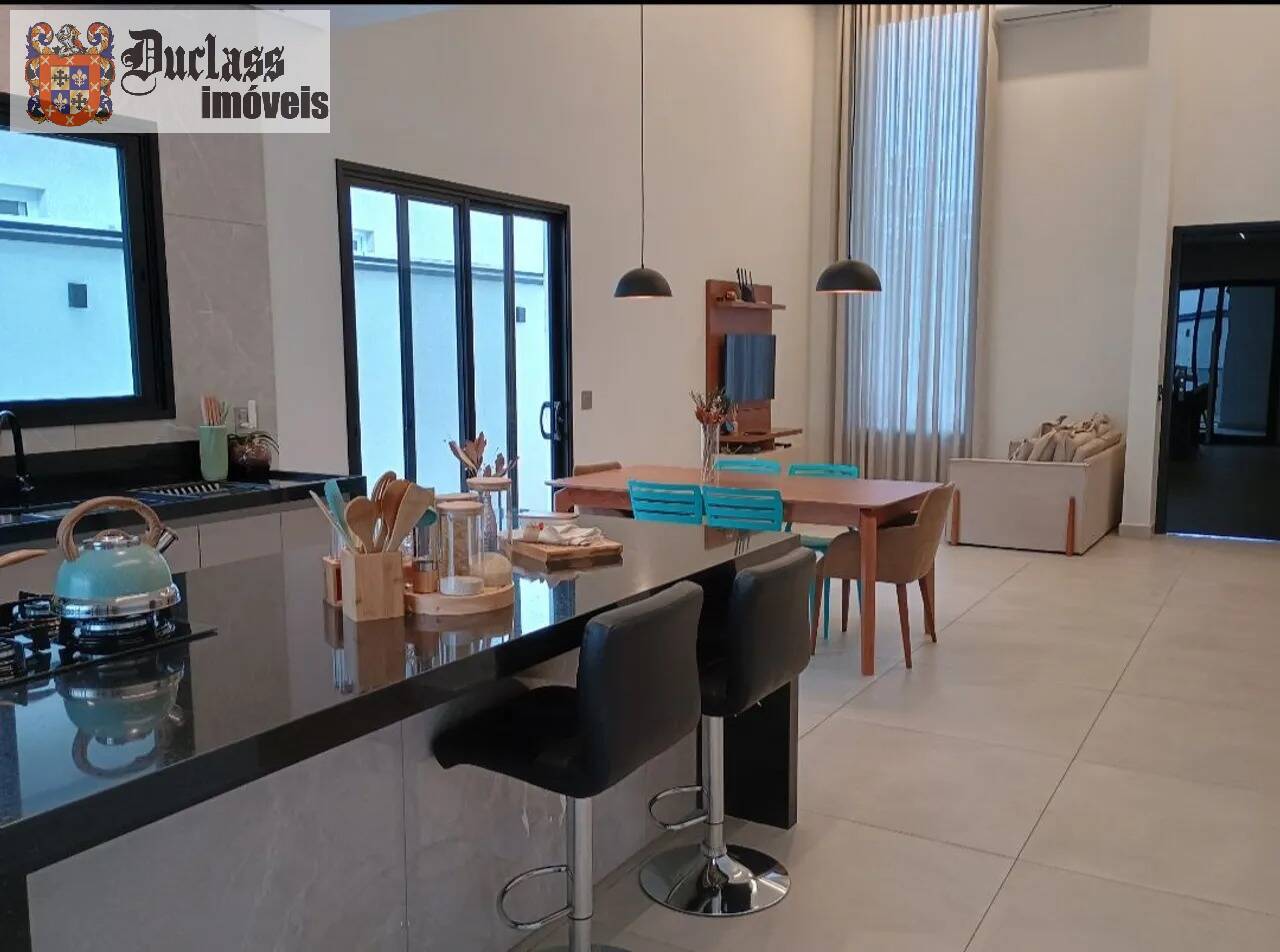 Casa, 3 quartos, 168 m² - Foto 4