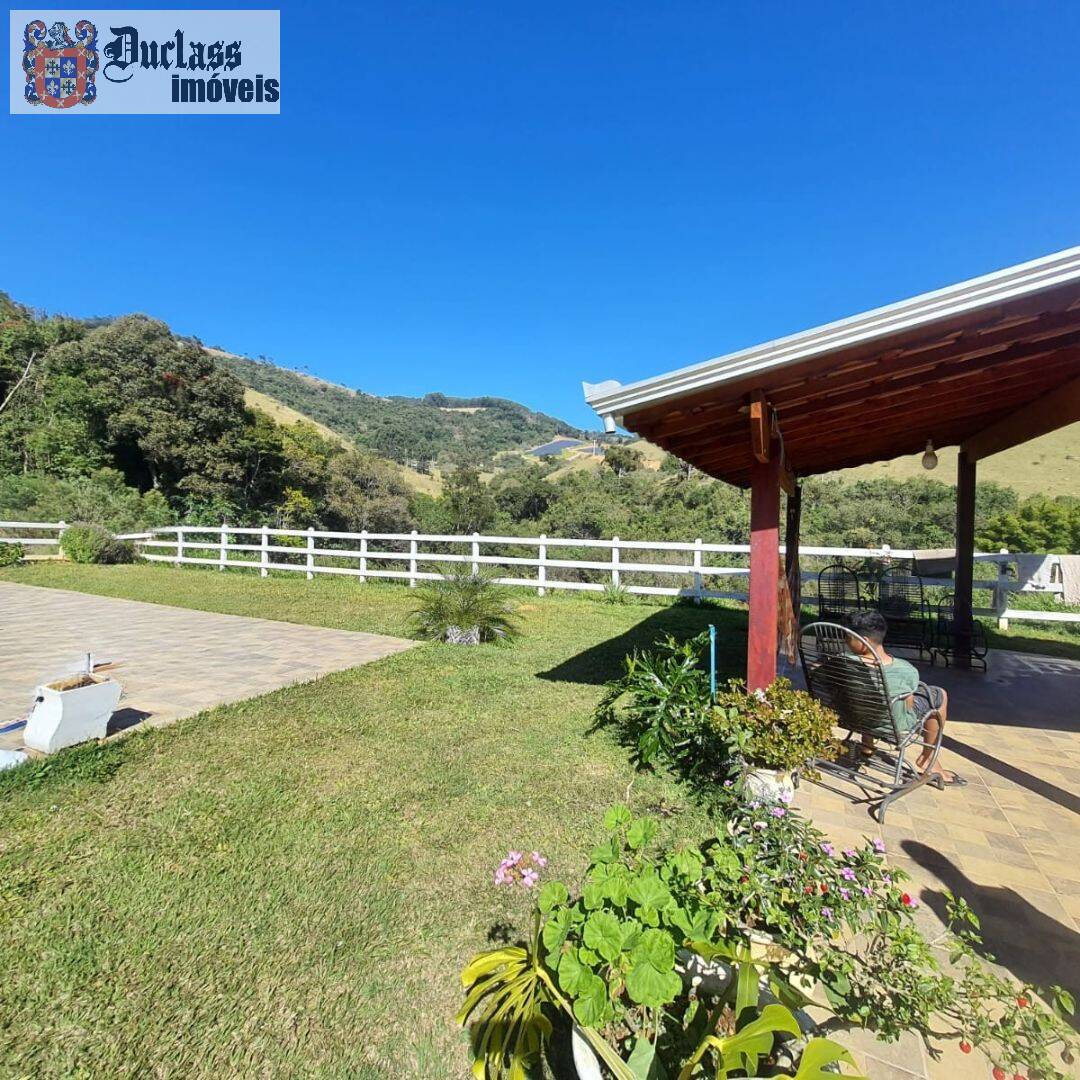 Chácara à venda com 3 quartos, 208m² - Foto 3