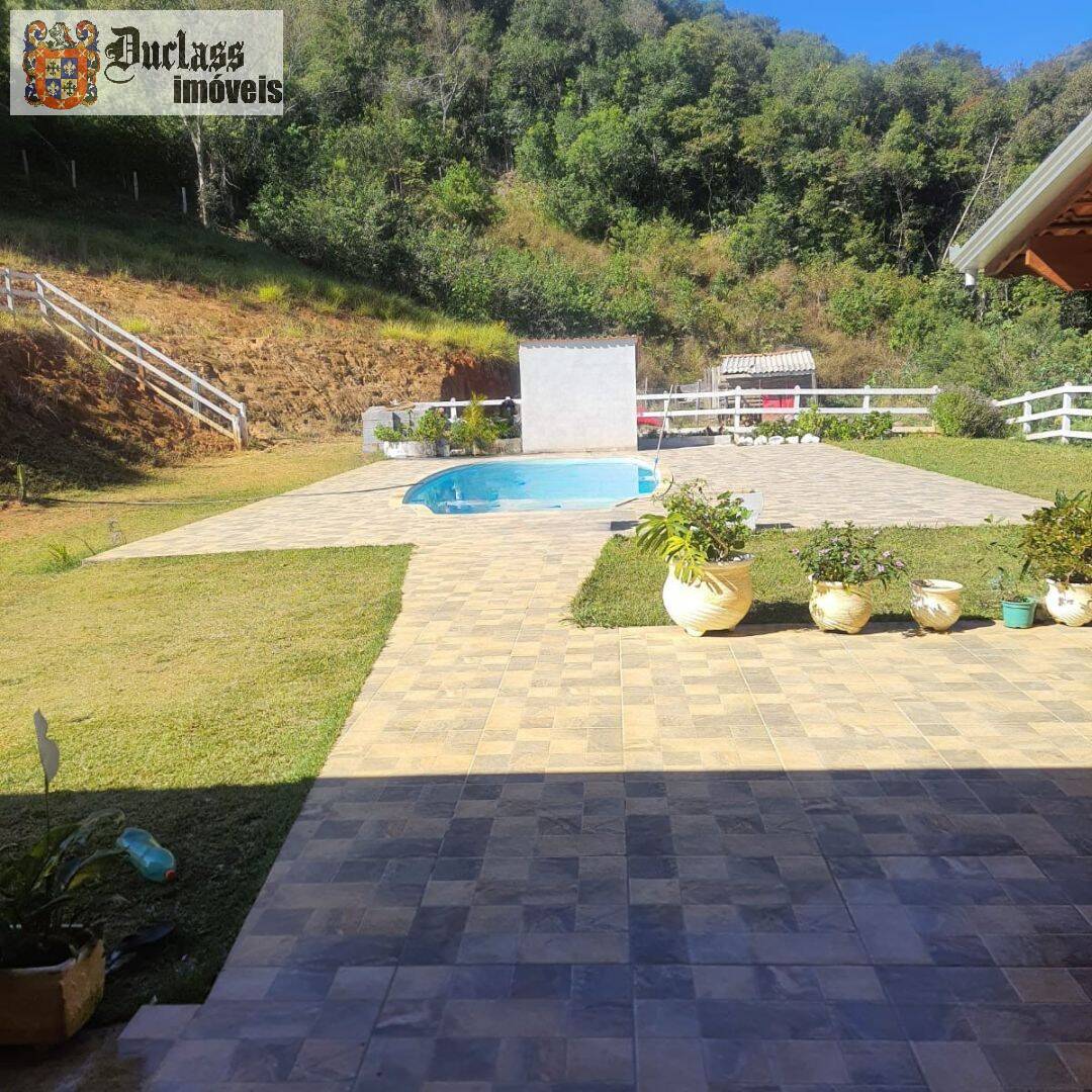Chácara à venda com 3 quartos, 208m² - Foto 4
