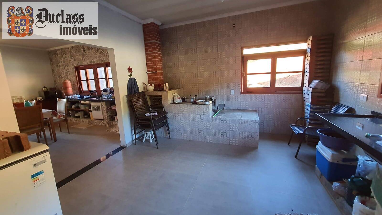 Chácara à venda com 3 quartos, 208m² - Foto 9