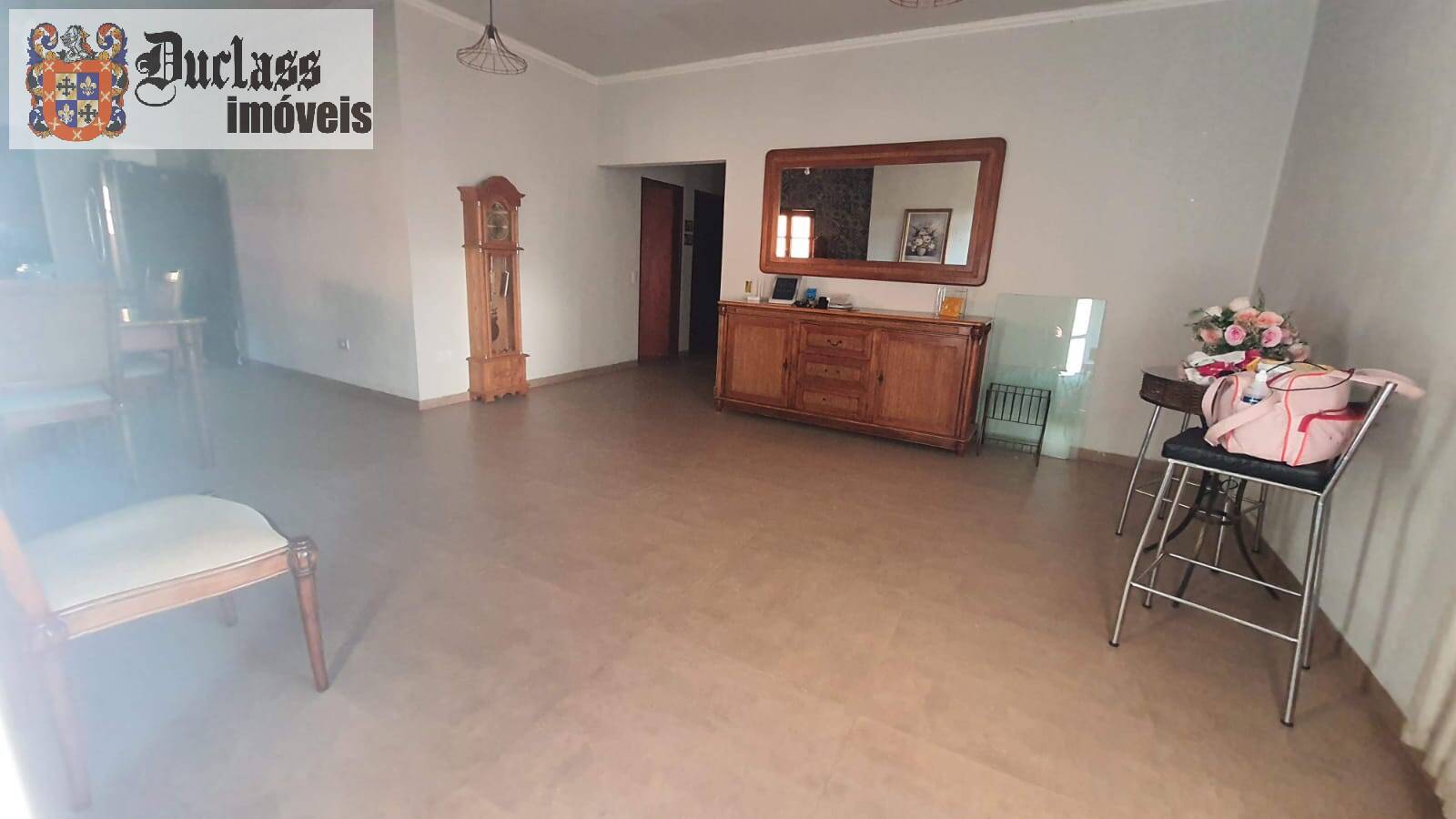 Chácara à venda com 3 quartos, 208m² - Foto 8