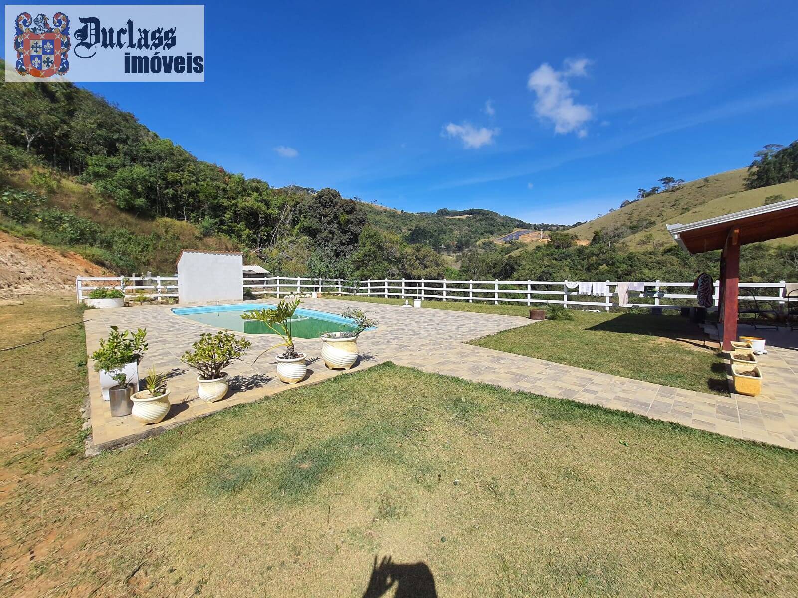 Chácara à venda com 3 quartos, 208m² - Foto 13