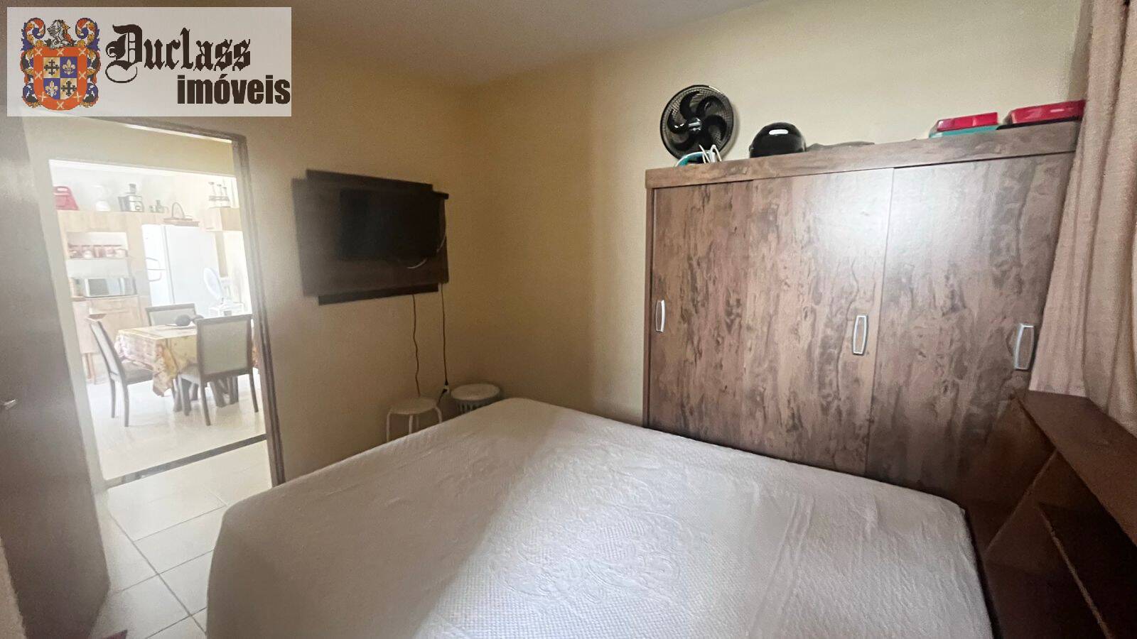 Chácara à venda com 3 quartos, 1300m² - Foto 8