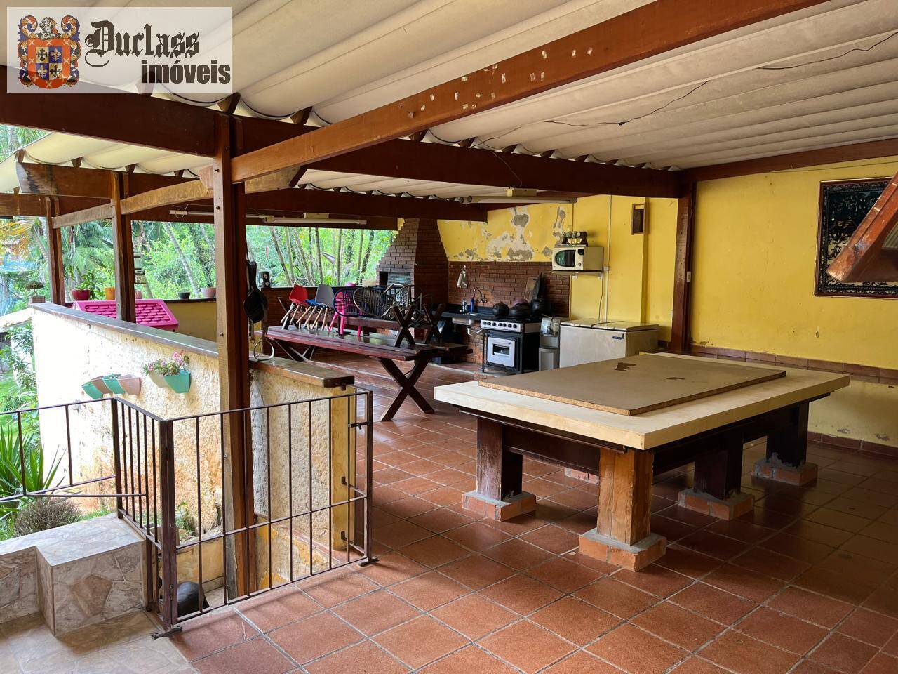 Chácara à venda com 4 quartos, 2131m² - Foto 11