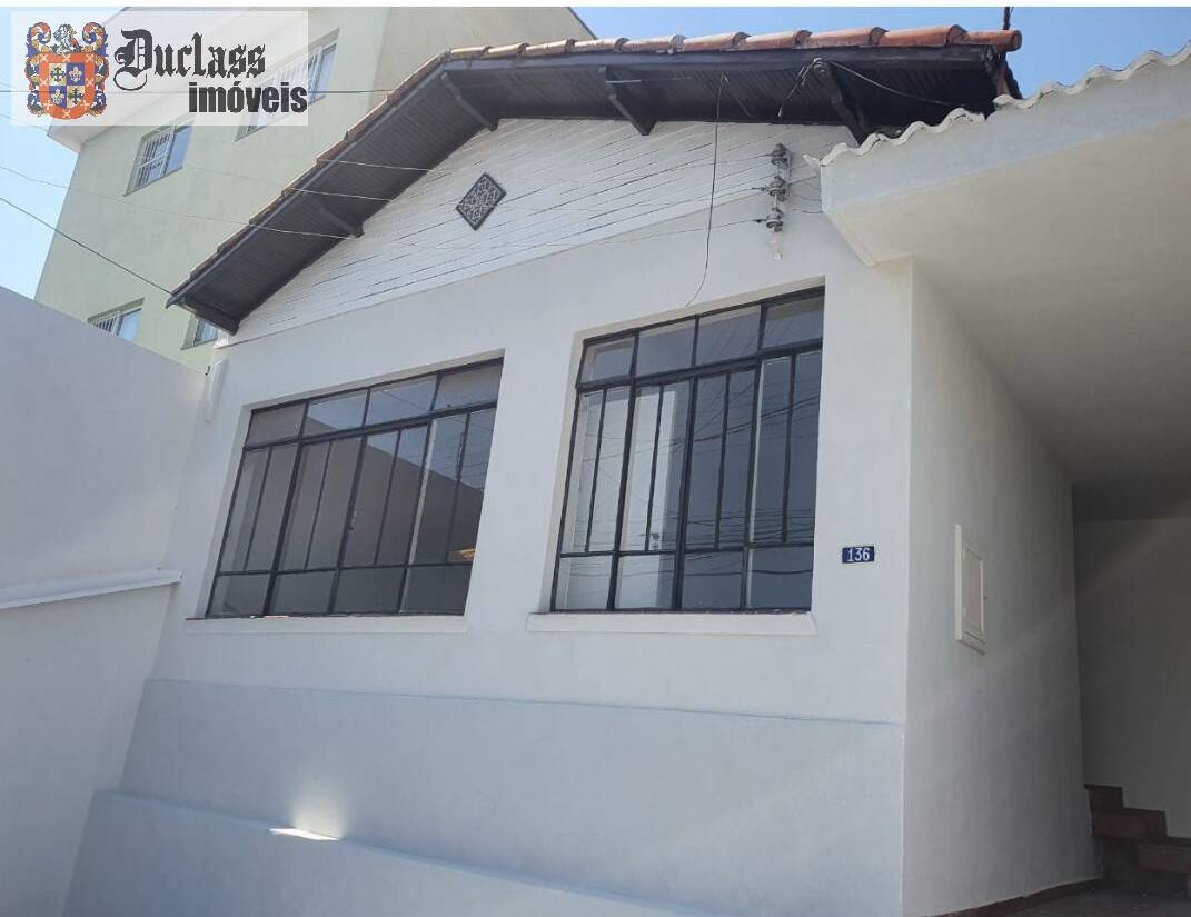 Casa à venda com 3 quartos, 150m² - Foto 2