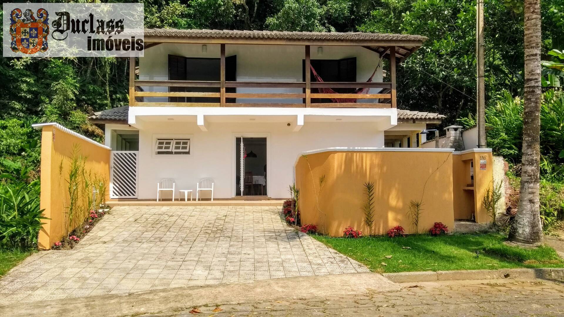 Sobrado à venda com 2 quartos, 180m² - Foto 1