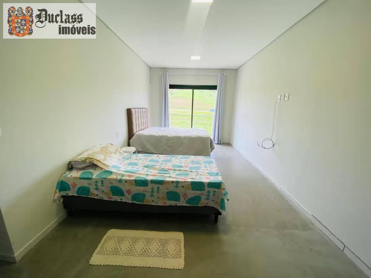 Casa à venda com 8 quartos, 400m² - Foto 10