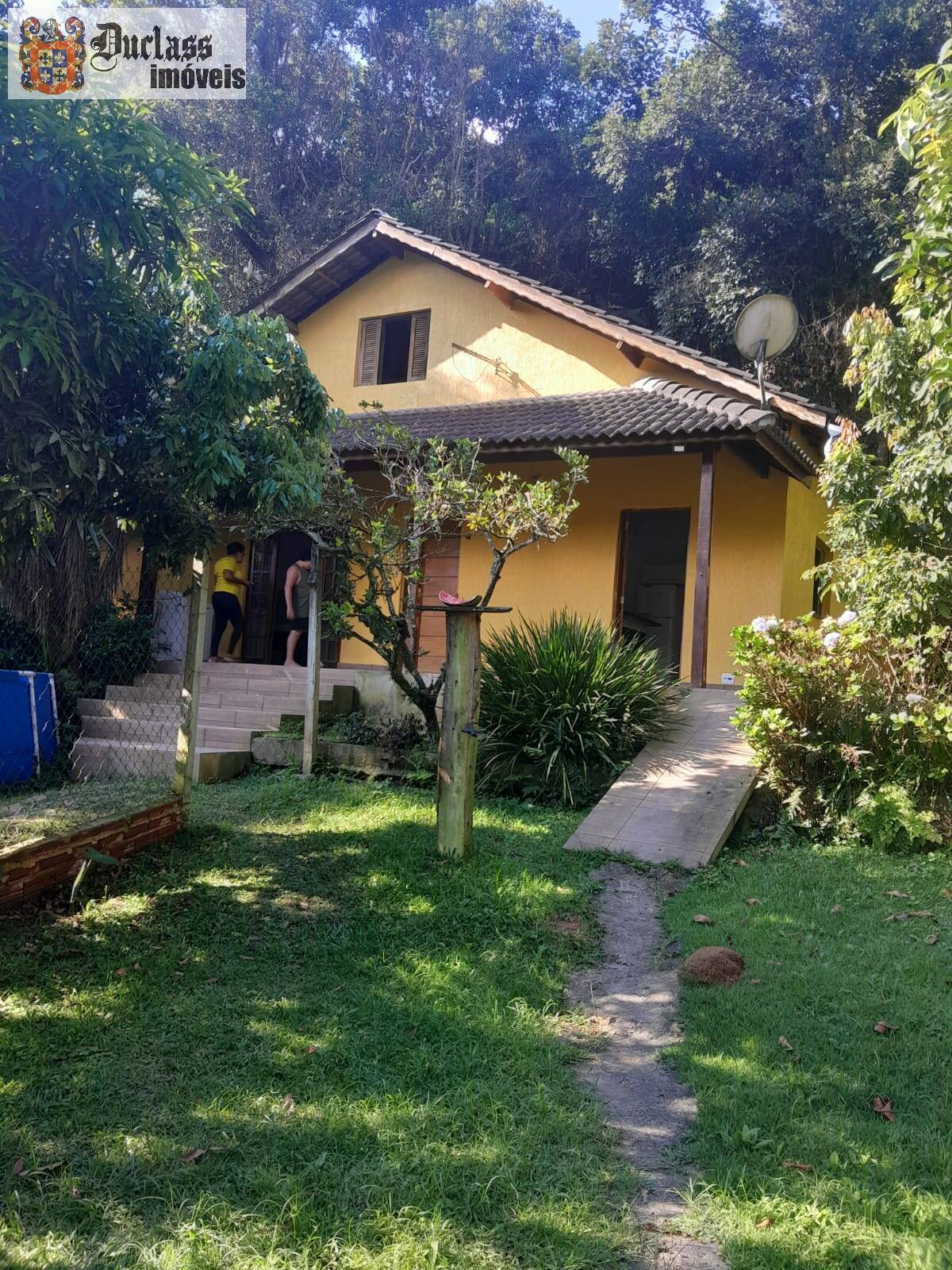 Chácara à venda com 5 quartos, 170m² - Foto 1