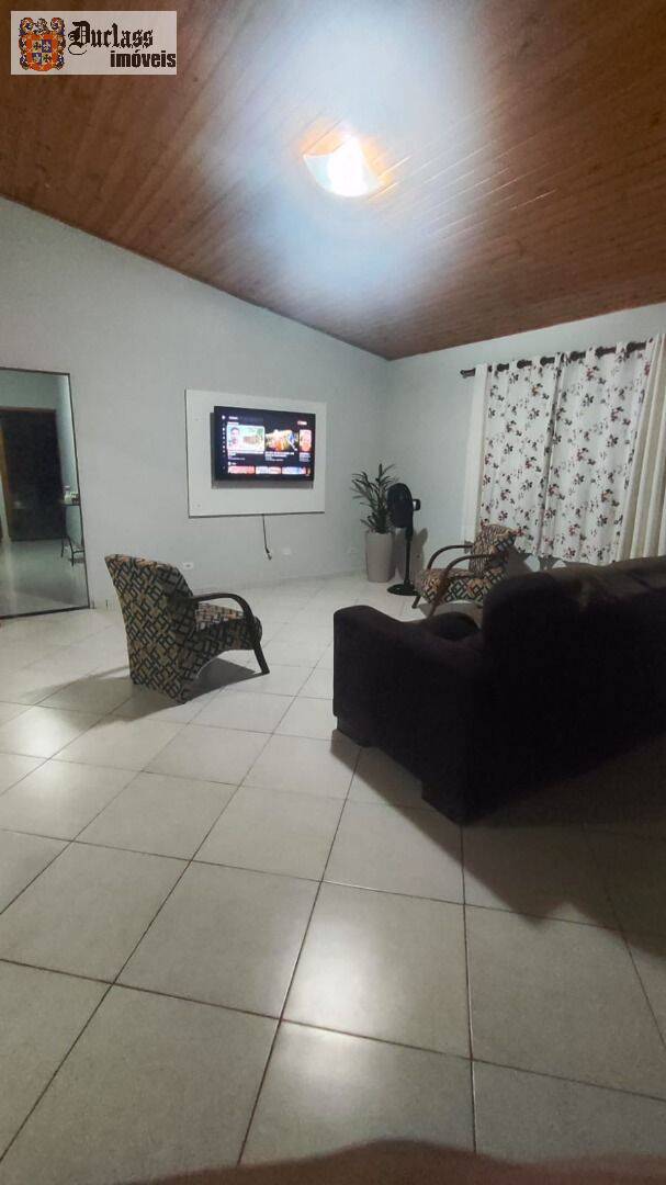 Chácara à venda com 3 quartos, 200m² - Foto 8