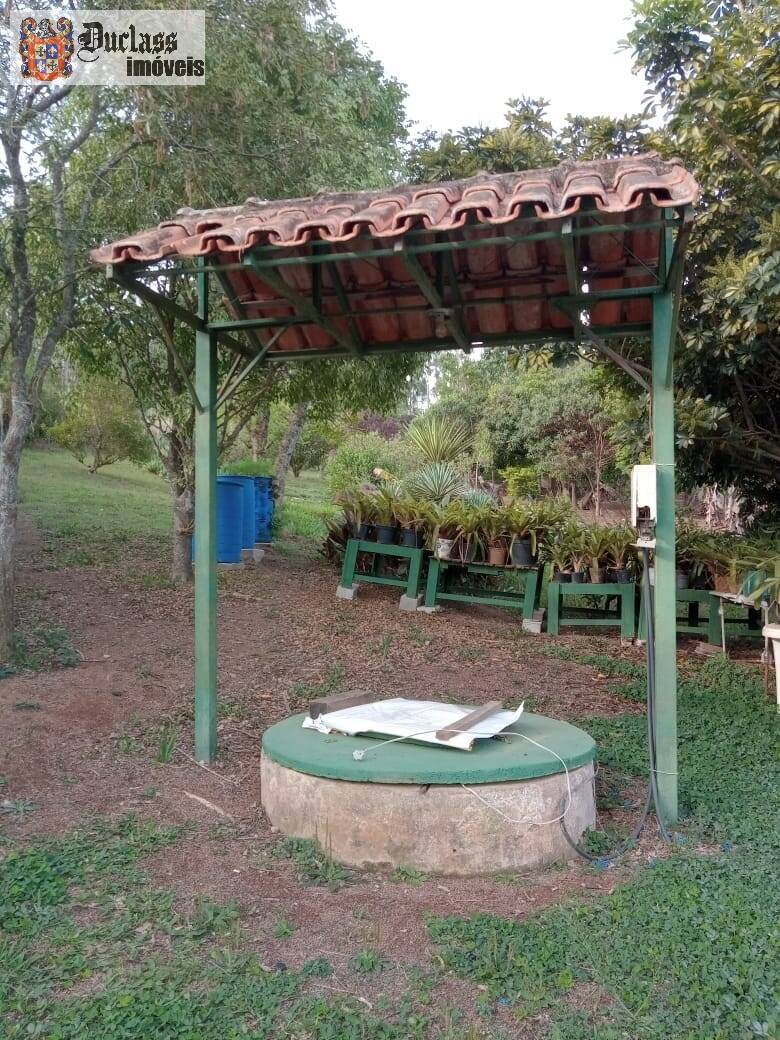 Chácara à venda com 6 quartos, 540m² - Foto 58
