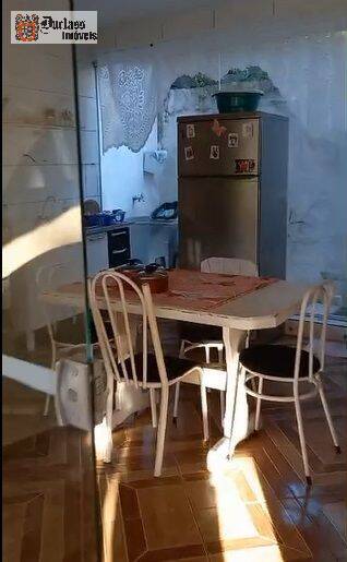 Casa à venda com 4 quartos, 240m² - Foto 6