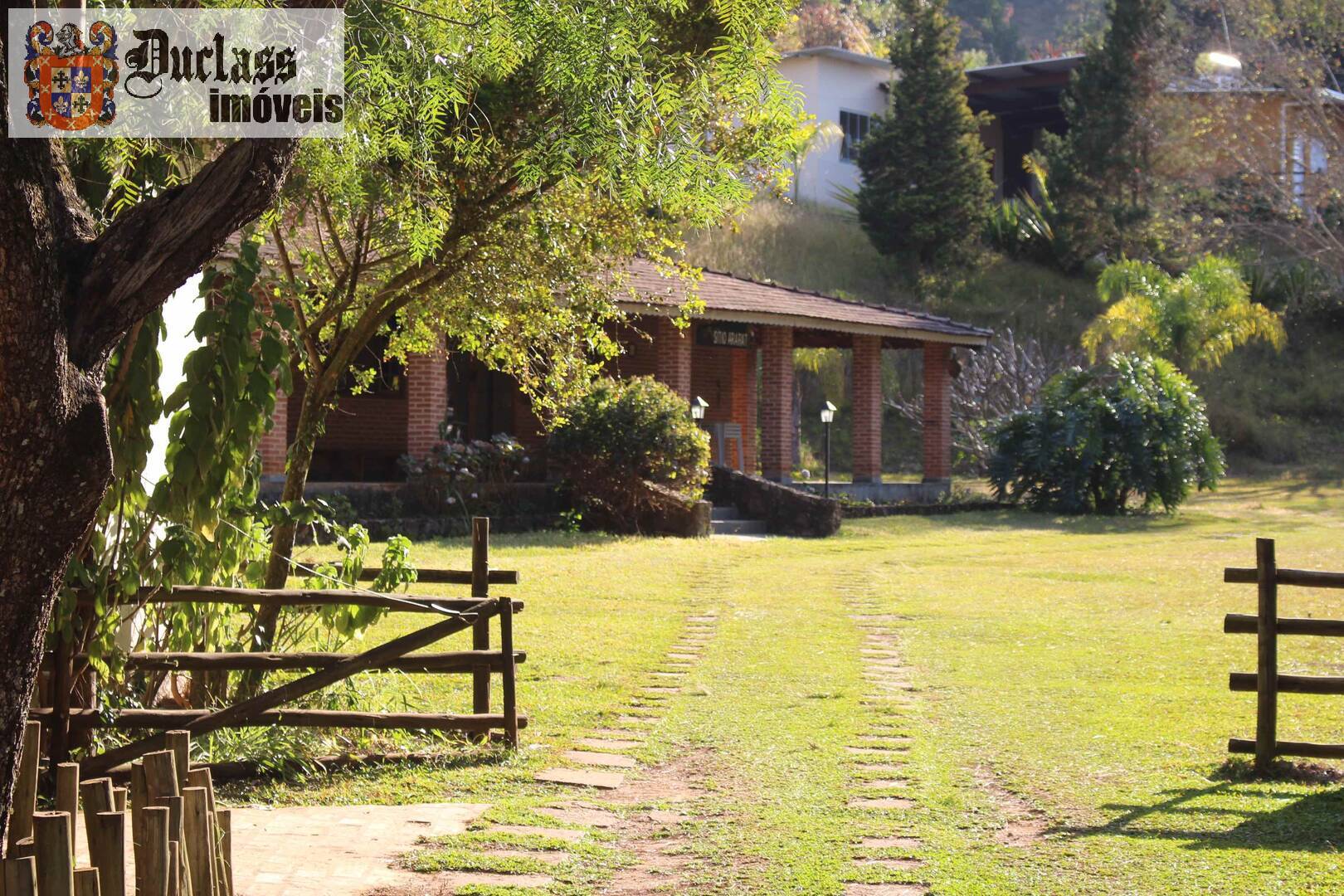 Fazenda à venda com 19 quartos, 1859m² - Foto 1