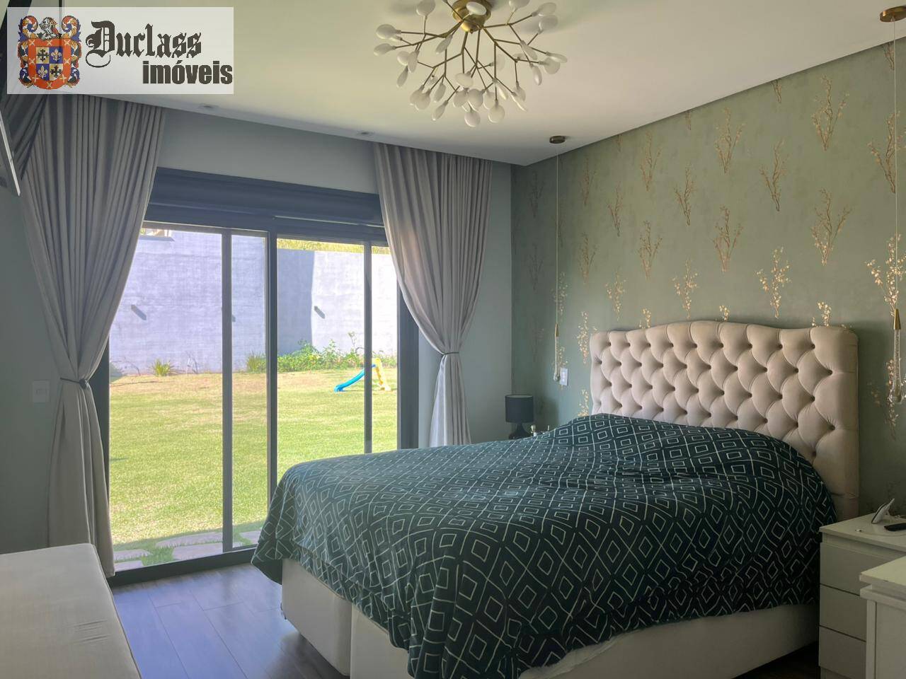 Chácara à venda com 4 quartos, 250m² - Foto 8
