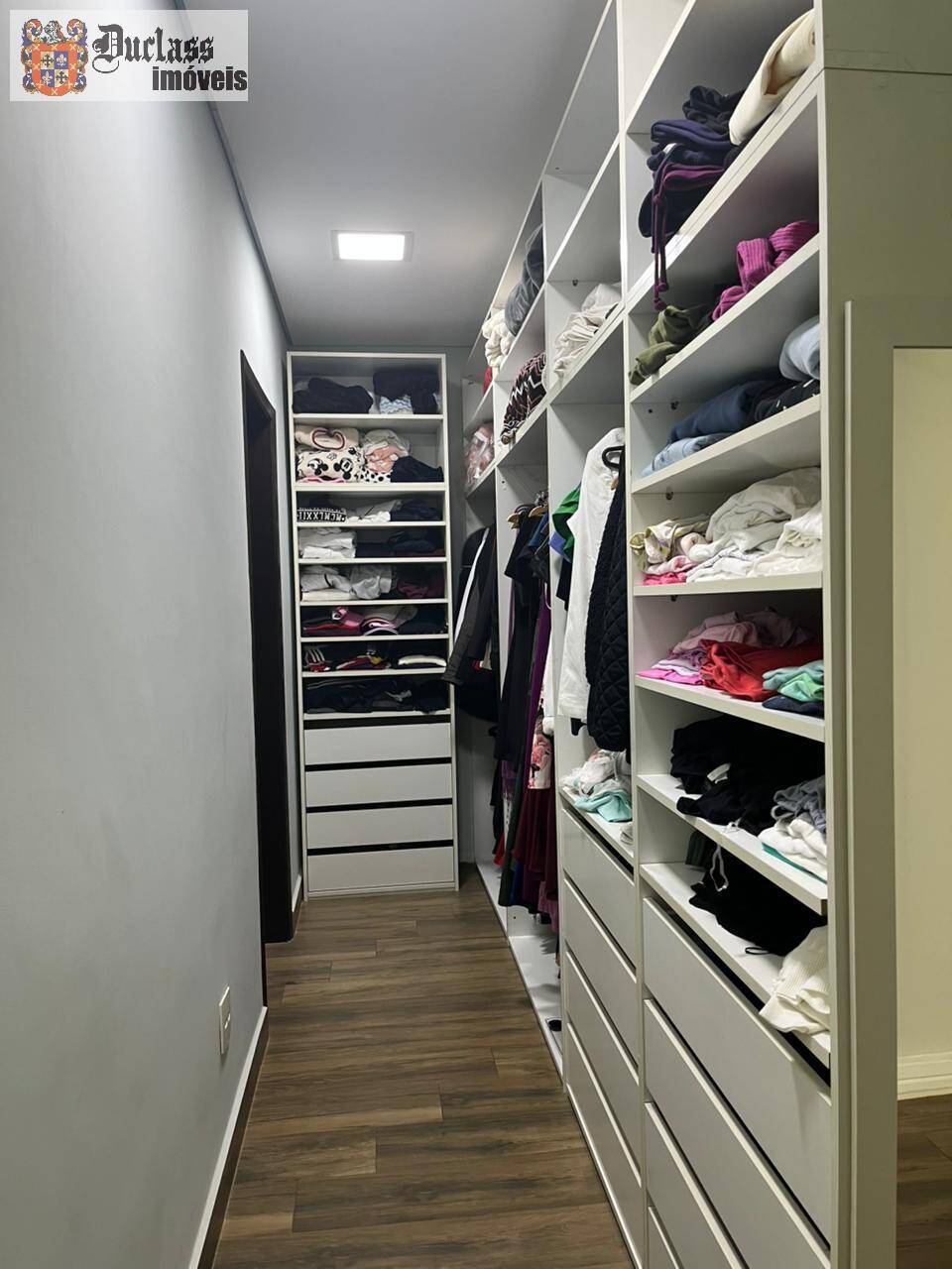 Chácara à venda com 4 quartos, 250m² - Foto 10
