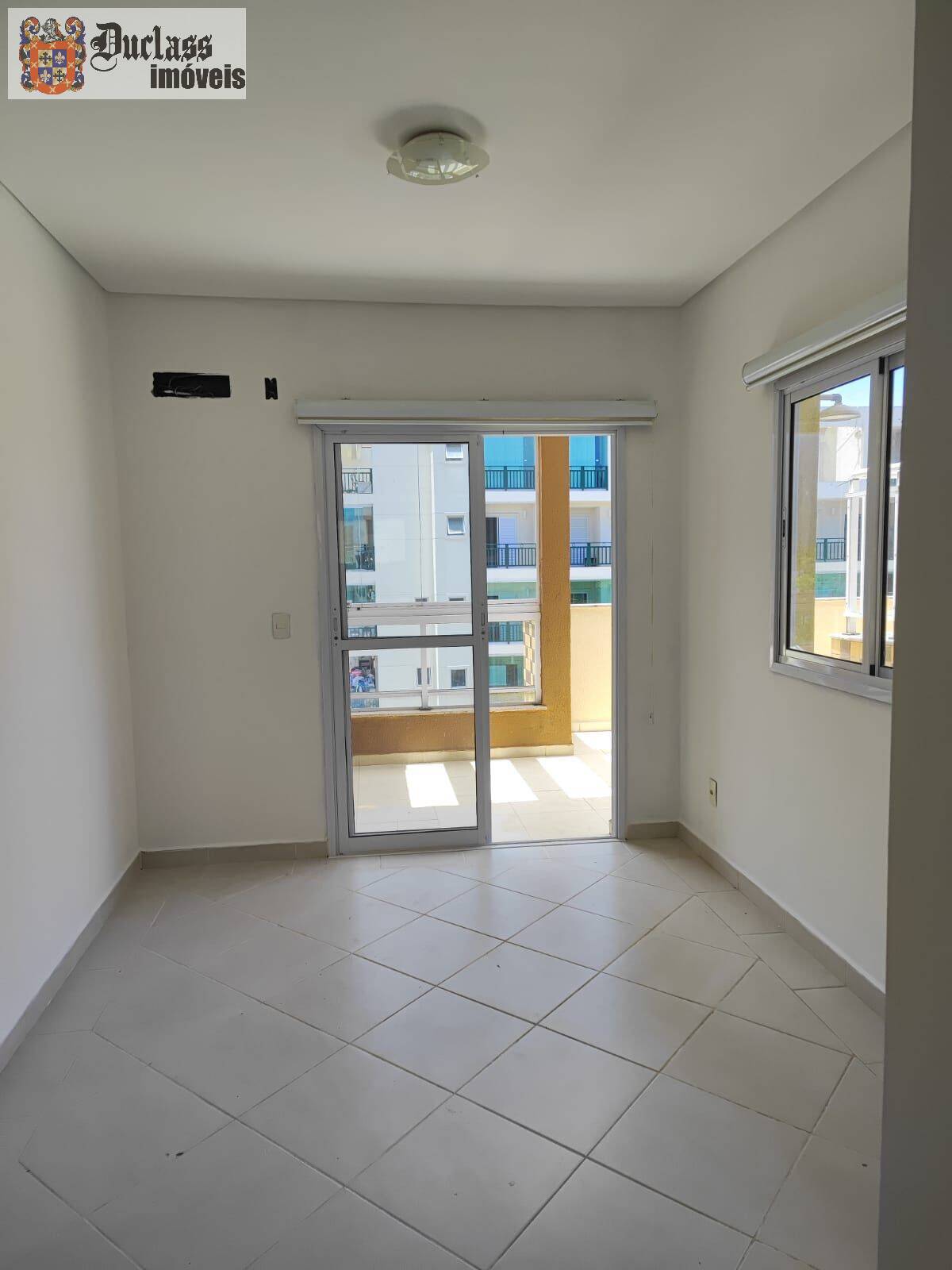 Cobertura à venda com 3 quartos, 221m² - Foto 4