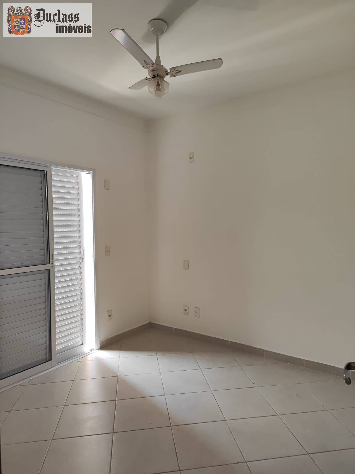 Cobertura à venda com 3 quartos, 221m² - Foto 14