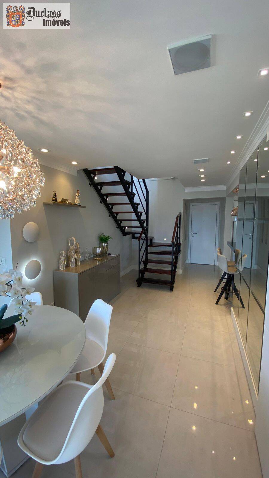 Apartamento à venda com 2 quartos, 136m² - Foto 11
