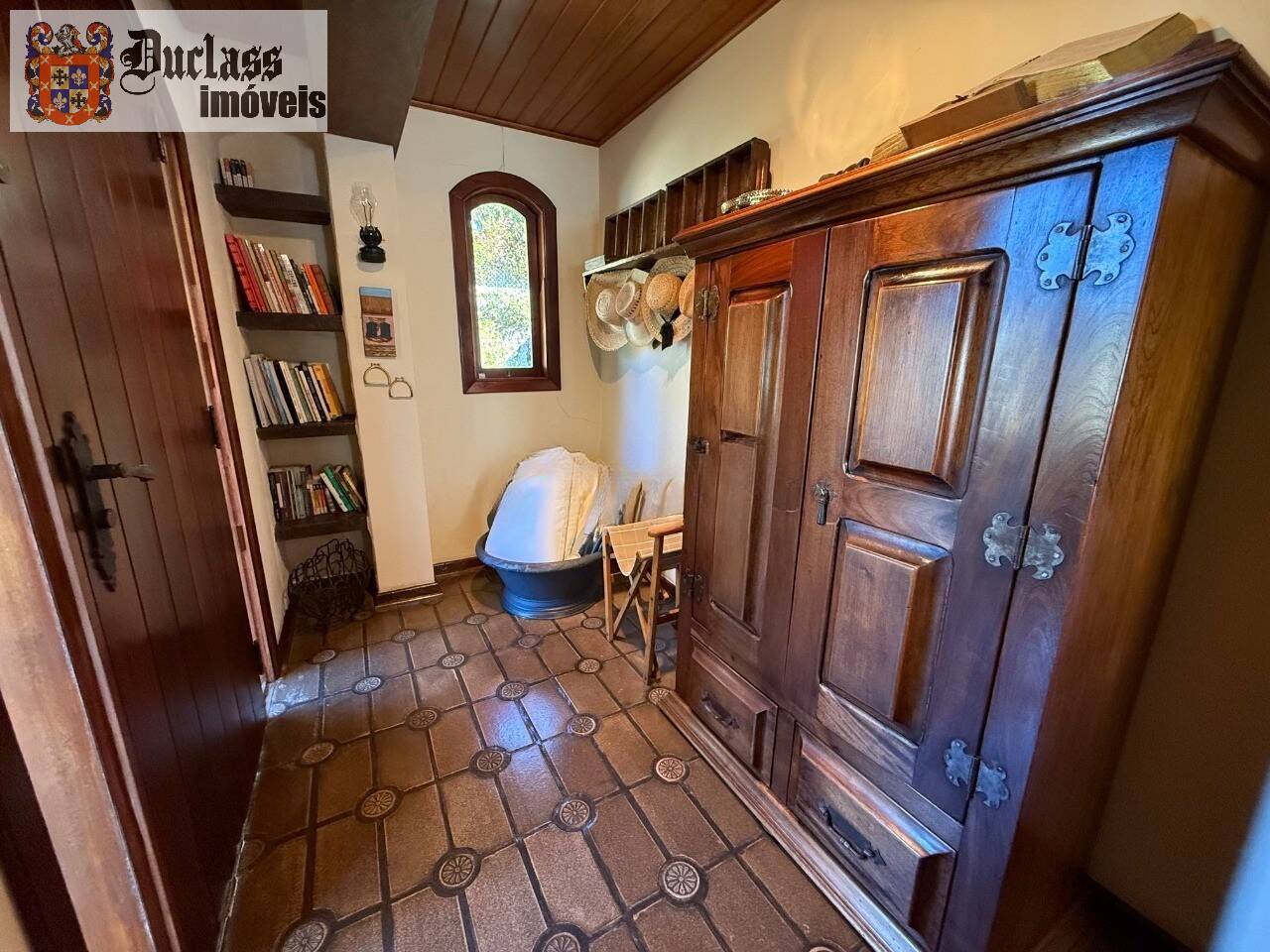 Casa, 4 quartos, 267 m² - Foto 10